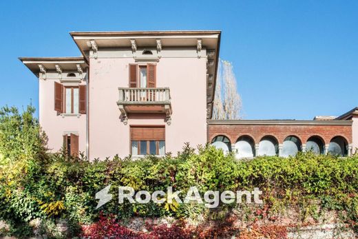 Luxury House for sale in Varzi, 980 000 €, Photo 1