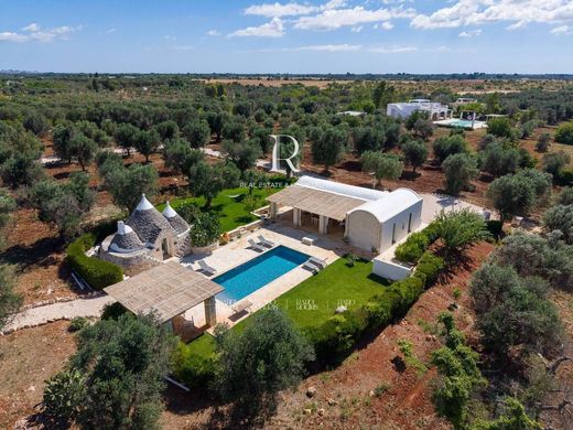 Luxury House for sale in Ostuni, 615 000 €, Photo 2