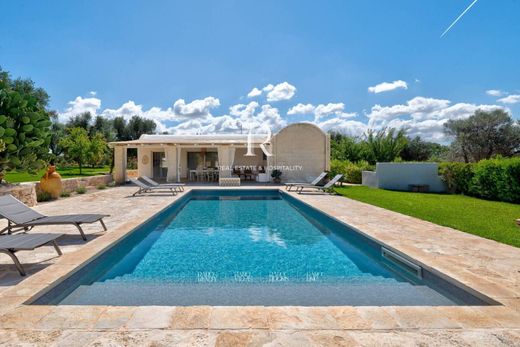 Luxury House for sale in Ostuni, 615 000 €, Photo 3