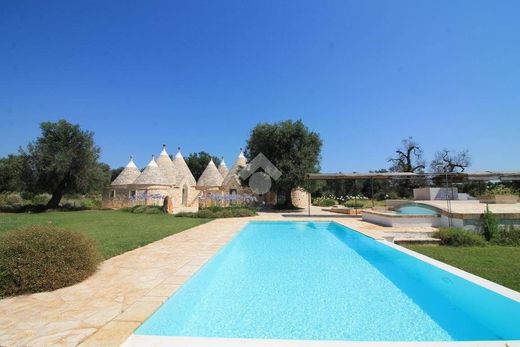 Luxury House for sale in Ostuni, 960 000 €, Photo 1