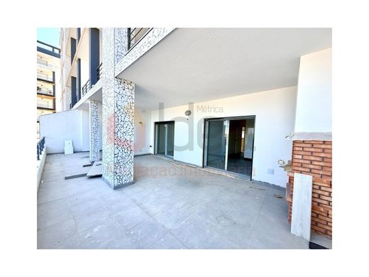 Luxury Apartment for sale in Seixal, 660 000 €, Photo 1