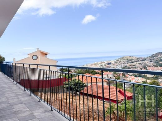 Maison de luxe à vendre à Funchal, 850 000 €, Photo 1