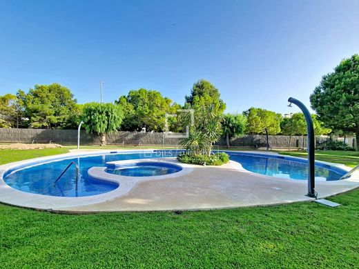 Luxury Apartment for sale in Cubelles, 439 000 €, Photo 1