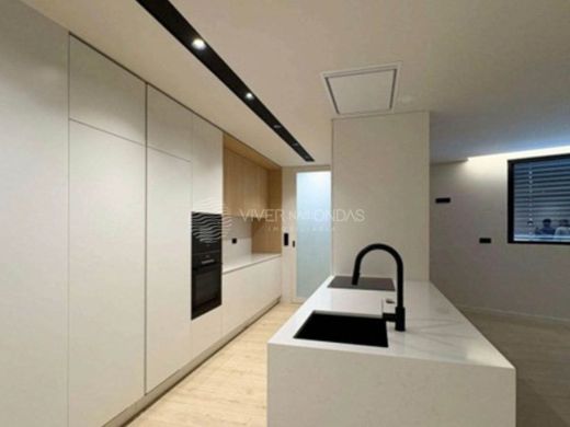Luxury Apartment for sale in Gondomar, 558 000 €, Photo 1
