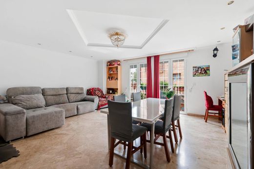 Maison de luxe à vendre à Godella, 550 000 €, Photo 2