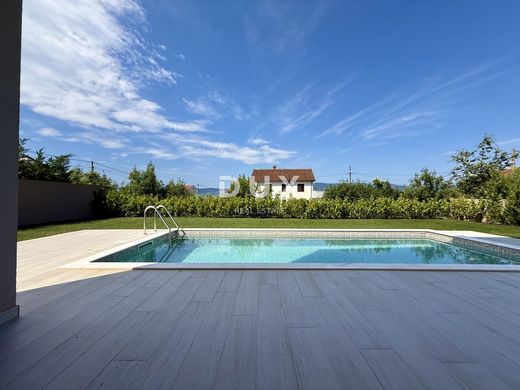 Maison de luxe à vendre à Krk, 840 000 €, Photo 5