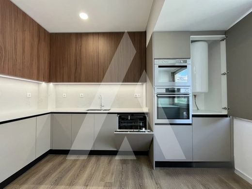 Appartement de luxe à vendre à Viseu, 420 000 €, Photo 6
