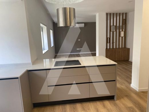 Appartement de luxe à vendre à Viseu, 420 000 €, Photo 7
