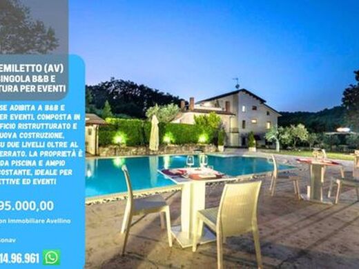 Luxury House for sale in Montemiletto, 695 000 €, Photo 1