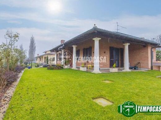 Luxury House for sale in Lacchiarella, 979 000 €, Photo 1