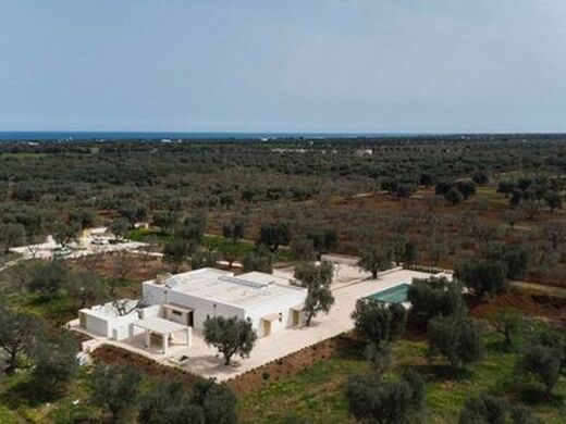 Luxury House for sale in Ostuni, 2 000 000 €, Photo 2