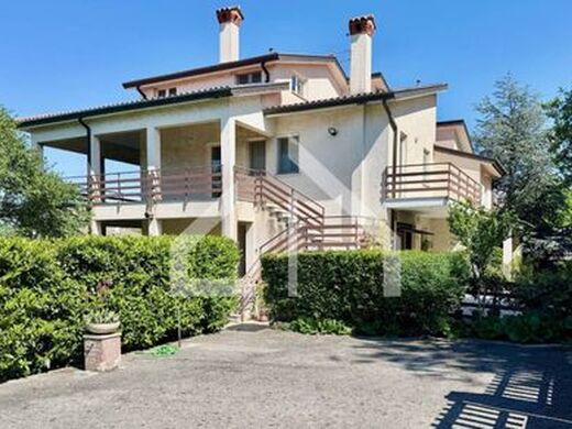 Luxury House for sale in Muggia, 680 000 €, Photo 3