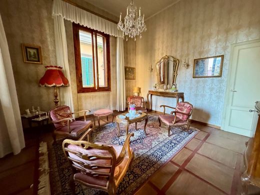 Maison de luxe à vendre à Montecatini-Terme, 900 000 €, Photo 3