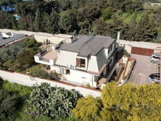 Maison de luxe à vendre à Quartu Sant Elena, 684 000 €, Photo 4
