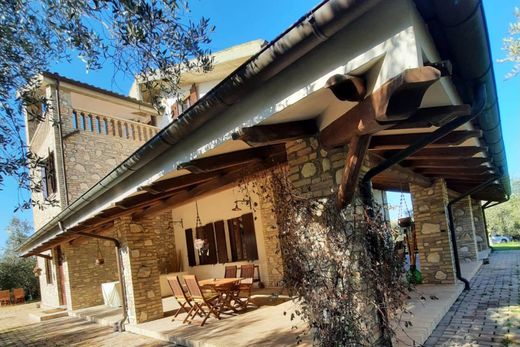 Maison de luxe à vendre à Pianella, 880 000 €, Photo 7