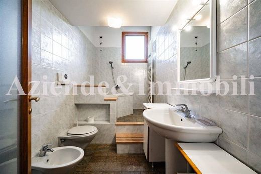 Luxury House for sale in Ballabio, 1 100 000 €, Photo 7
