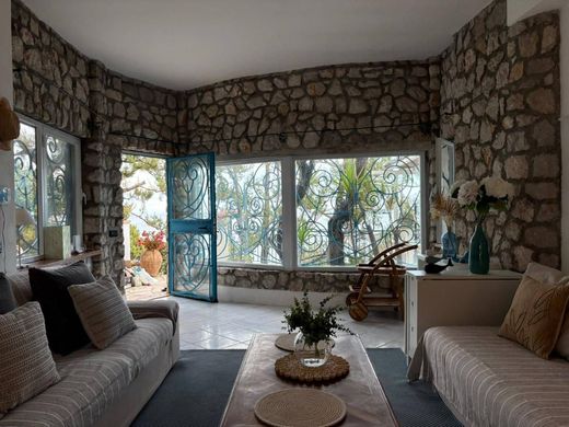 Luxury House for sale in San Felice Circeo, 1 650 000 €, Photo 1