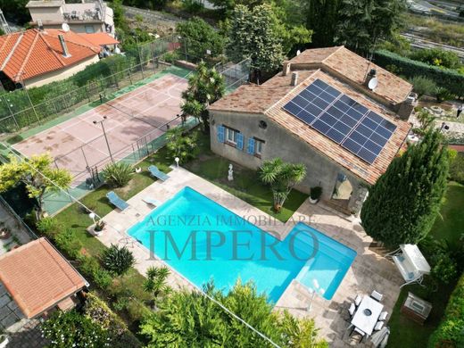 Maison de luxe à vendre à Ventimiglia, 799 000 €, Photo 1