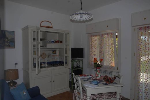 Maison de luxe à vendre à Quartu Sant Elena, 1 500 000 €, Photo 2