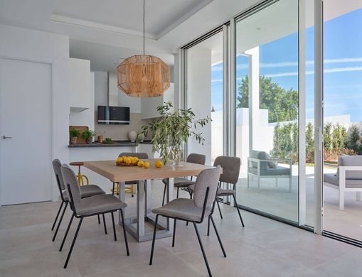 Luxury House for sale in Marbella, 1 890 000 €, Photo 3