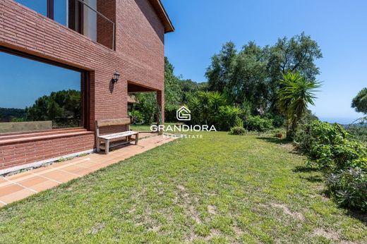 Maison de luxe à vendre à Arenys de Munt, 585 000 €, Photo 2