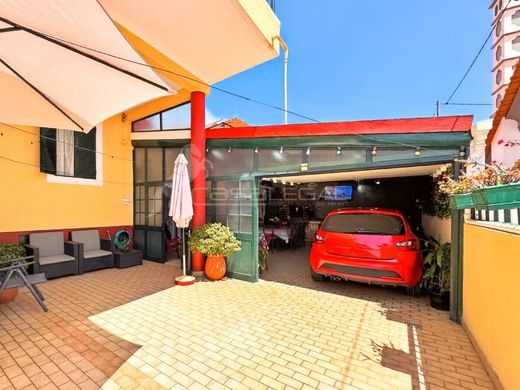 Maison de luxe à vendre à Funchal, 450 000 €, Photo 3