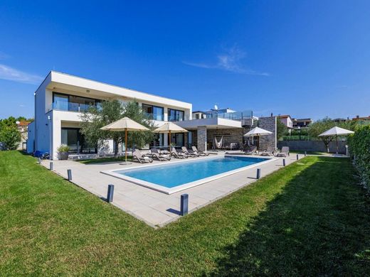 Luxury House for sale in Novigrad, 1 300 000 €, Photo 4