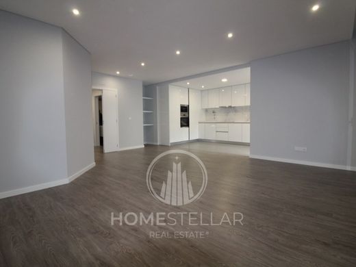 Luxury Apartment for sale in Seixal, 585 000 €, Photo 4