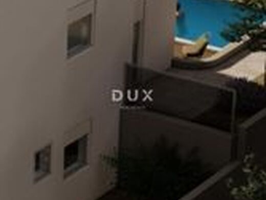 Appartement de luxe à vendre à Pag, 450 000 €, Photo 7