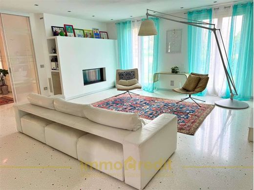 Luxury House for sale in San Donà Di Piave, 850 000 €, Photo 1