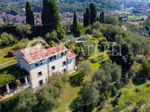 Luxury House for sale in Sarzana, 1 500 000 €, Photo 1