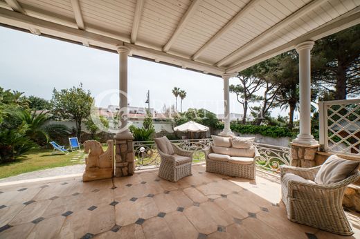 Luxury House for sale in San Felice Circeo, 1 620 000 €, Photo 1