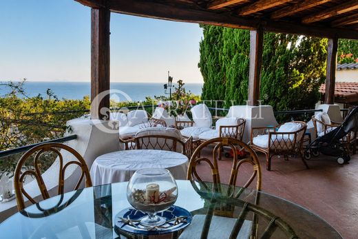 Maison de luxe à vendre à San Felice Circeo, 1 950 000 €, Photo 1