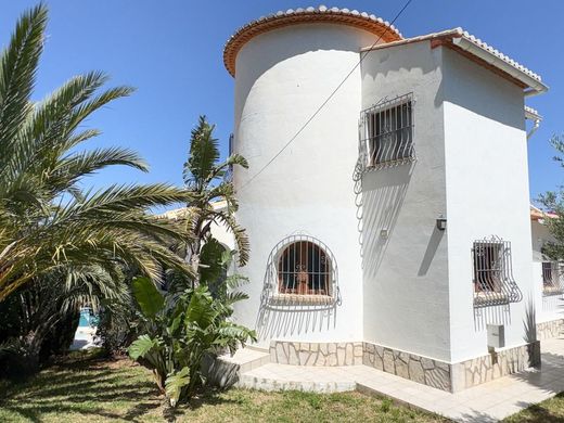 Luxury House for sale in Denia, 570 000 €, Photo 2