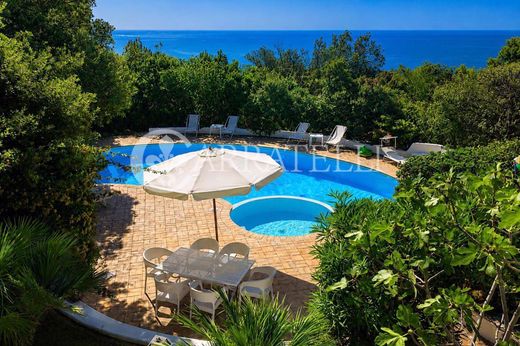 Maison de luxe à vendre à San Felice Circeo, 1 950 000 €, Photo 2