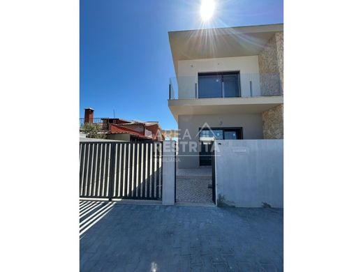 Luxury House for sale in Seixal, 475 000 €, Photo 2