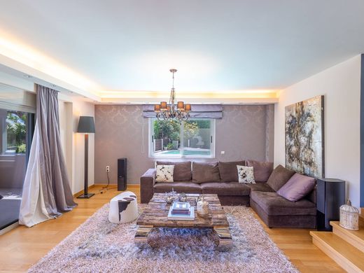 Maison de luxe à vendre à Pentéli, 1 350 000 €, Photo 3