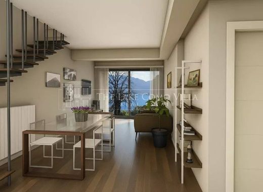 Luxury Apartment for sale in Menaggio, 590 000 €, Photo 2