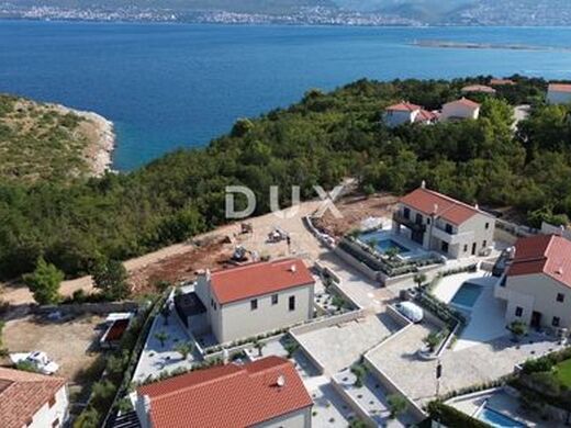 Maison de luxe à vendre à Krk, 1 450 000 €, Photo 2
