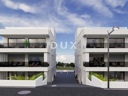 Luxury Apartment for sale in Zadar, 420 000 €, Photo 4