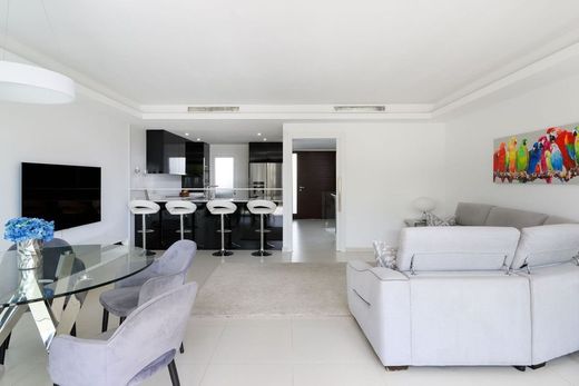 Maison de luxe à vendre à Marbella, 1 675 000 €, Photo 4