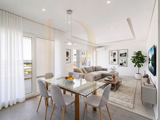 Luxury Apartment for sale in Seixal, 400 000 €, Photo 1