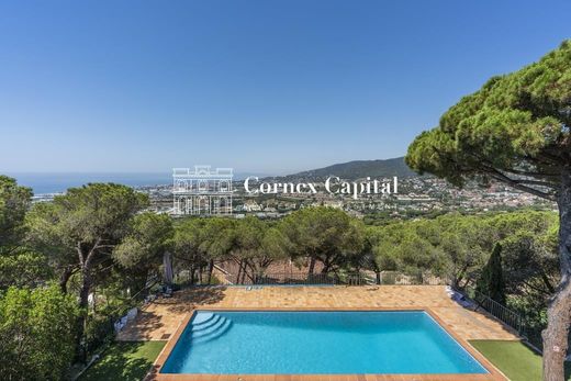 Luxury House for sale in Cabrils, 1 325 000 €, Photo 1