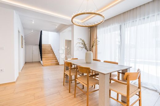 Maison de luxe à vendre à Pula, 1 150 000 €, Photo 6
