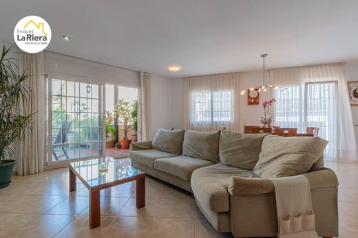Maison de luxe à vendre à Arenys de Munt, 840 000 €, Photo 2