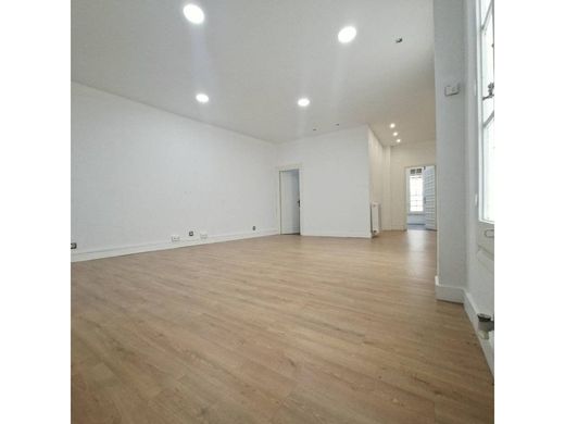 Luxury Apartment for sale in Zaragoza, 420 000 €, Photo 3