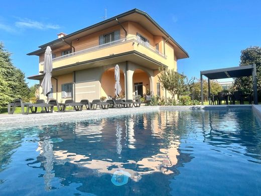 Luxury House for sale in Cassano d'Adda, 1 250 000 €, Photo 1