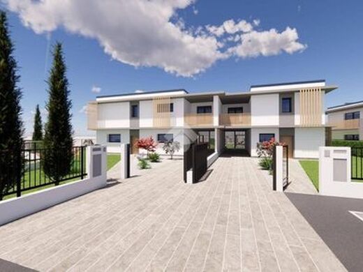 Luxury House for sale in Barzana, 507 000 €, Photo 1