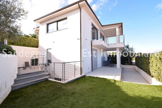 Luxury House for sale in Porto San Paolo, 1 400 000 €, Photo 1
