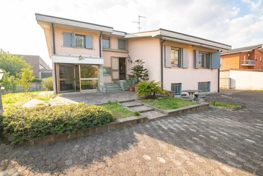 Luxury House for sale in Cassano d'Adda, 495 000 €, Photo 1